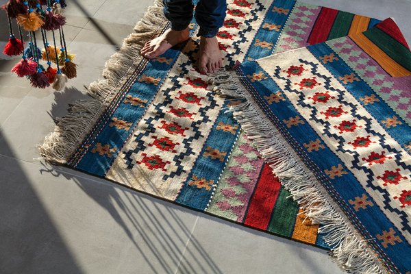 Comment découvrir les techniques de tissage traditionnel des tapis persans en Iran ?